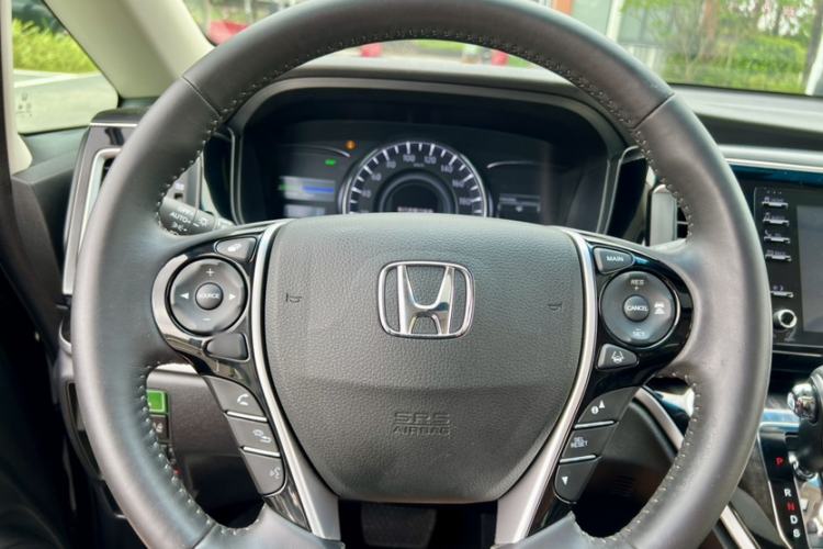 Used Honda Elysion 2019 2.0L Hybrid Luxury Edition Steering Wheel