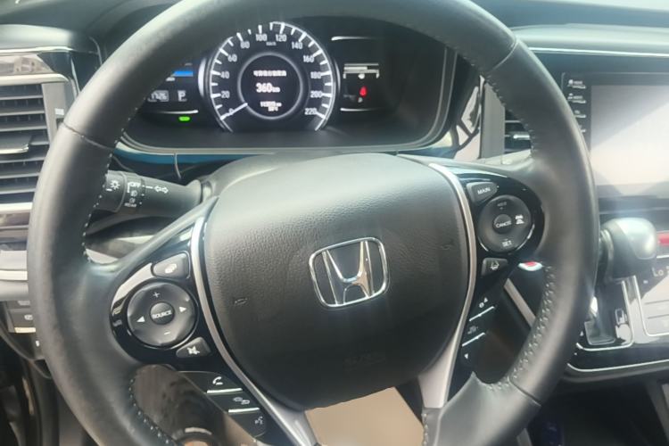 Used Honda Elysion 2019 2.0L Hybrid Luxury Edition Steering Wheel