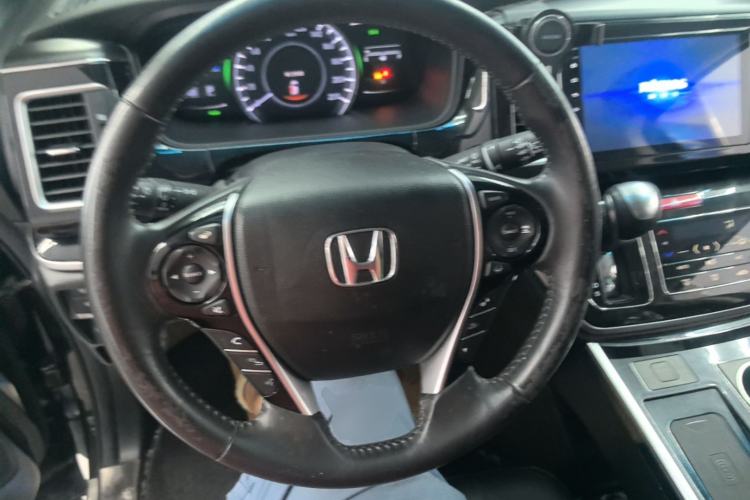 Used Honda Elysion 2019 2.0L Hybrid Luxury Edition Steering Wheel