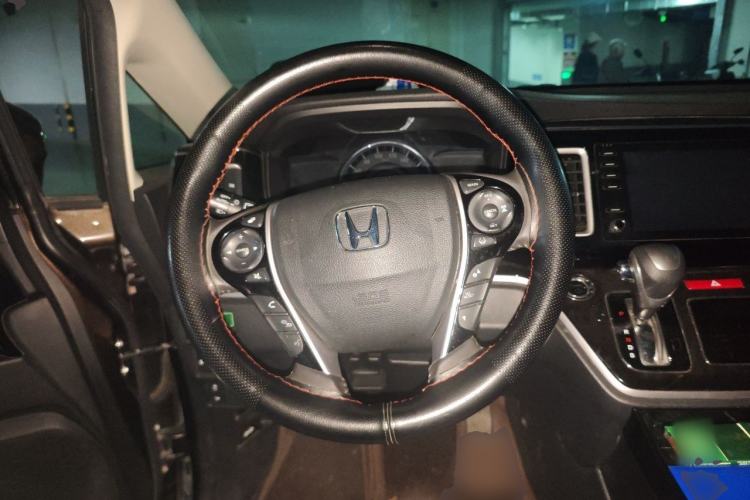 Used Honda Elysion 2019 2.0L Hybrid Luxury Edition Steering Wheel