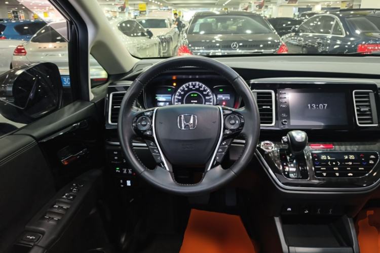Used Honda Elysion 2019 2.0L Hybrid Luxury Edition Steering Wheel