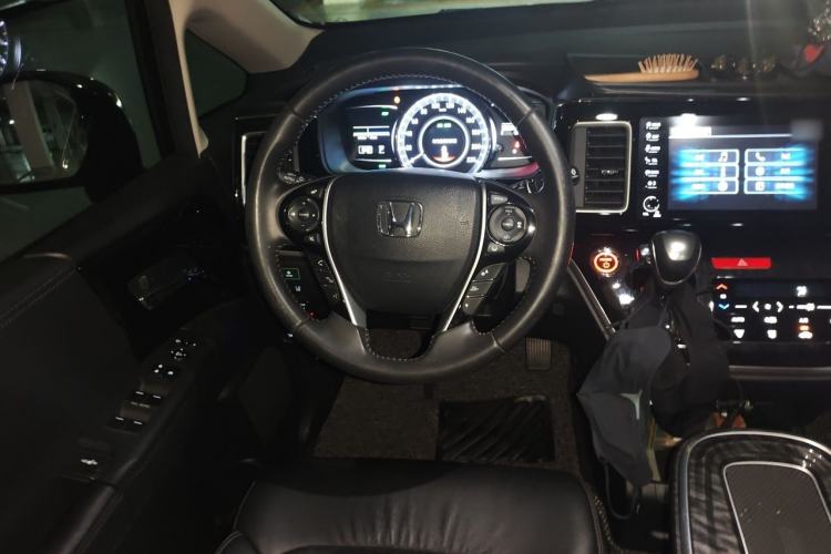 Used Honda Elysion 2019 2.0L Hybrid Supreme Edition Steering Wheel