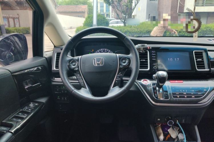Used Honda Elysion 2019 2.0L Hybrid Luxury Edition Steering Wheel
