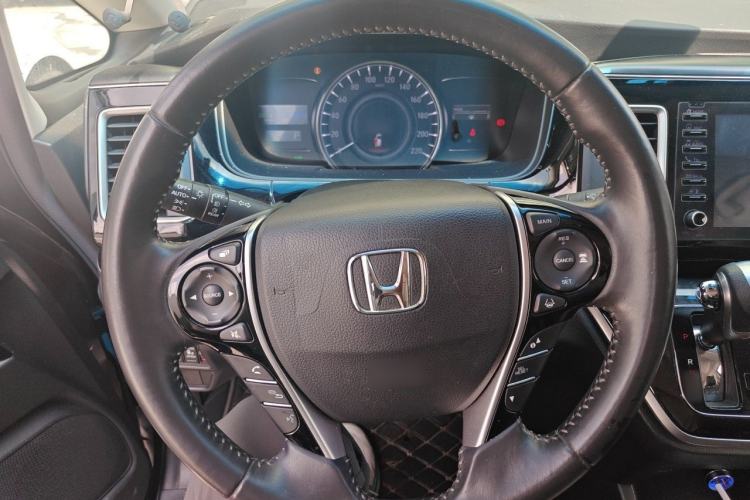 Used Honda Elysion 2019 2.0L Hybrid Supreme Edition Steering Wheel