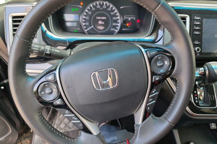 Used Honda Elysion 2019 2.0L Hybrid Luxury Edition Steering Wheel