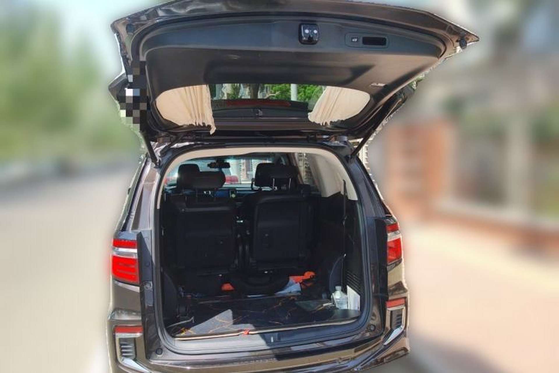 Used Honda Elysion 2019 2.0L Hybrid Supreme Edition Trunk
