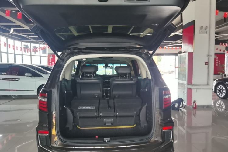 Used Honda Elysion 2019 2.0L Hybrid Luxury Edition Trunk