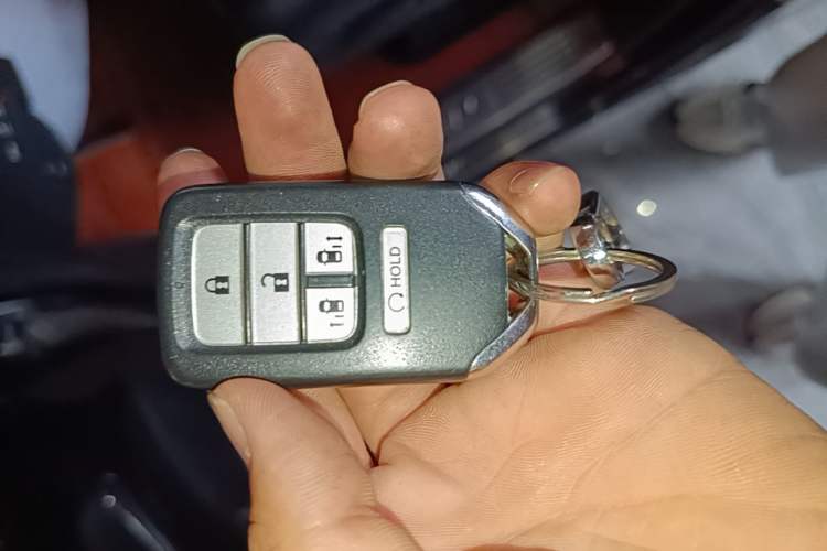 Used Honda Elysion 2019 2.0L Hybrid Supreme Edition Vehicle Key
