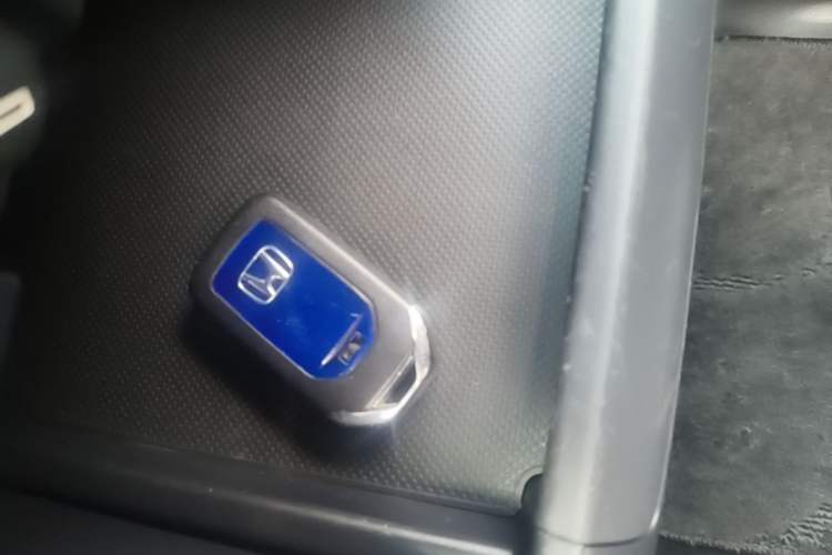 Used Honda Elysion 2019 2.0L Hybrid Luxury Edition Vehicle Key