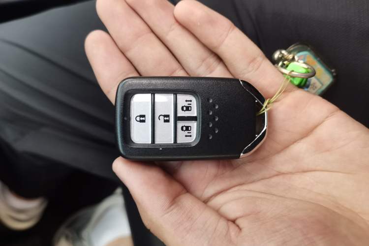 Used Honda Elysion 2019 2.0L Hybrid Luxury Edition Vehicle Key