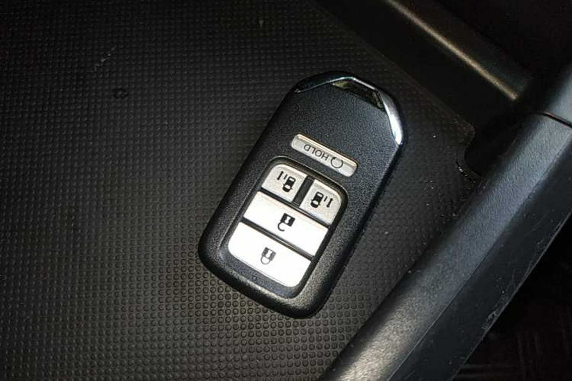 Used Honda Elysion 2019 2.0L Hybrid Supreme Edition Vehicle Key