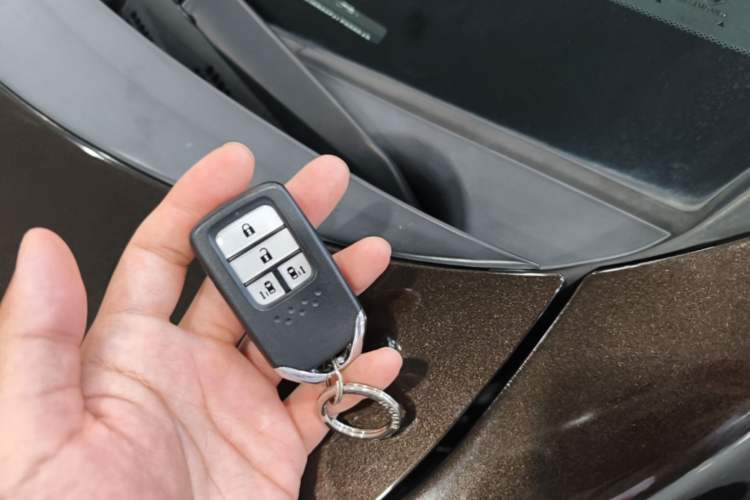Used Honda Elysion 2019 2.0L Hybrid Luxury Edition Vehicle Key