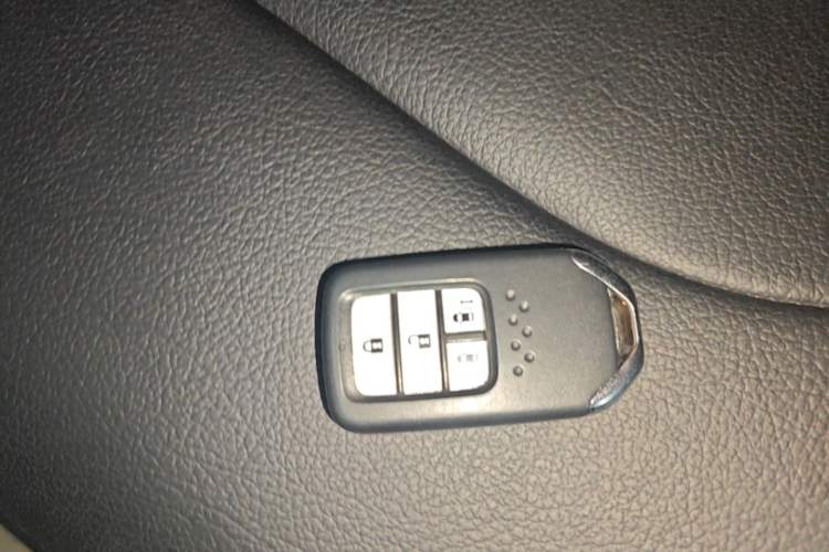 Used Honda Elysion 2019 2.0L Hybrid Comfort Edition Vehicle Key