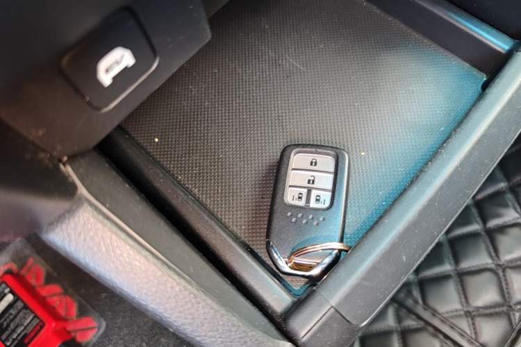 Used Honda Elysion 2019 2.0L Hybrid Luxury Edition Vehicle Key