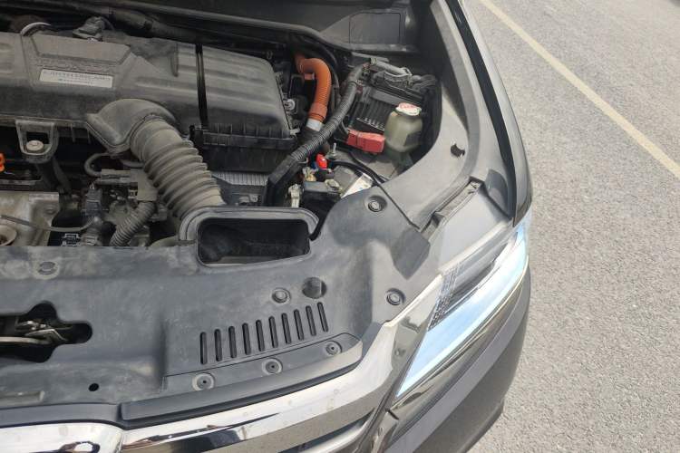 Used Honda Elysion 2019 2.0L Hybrid Comfort Edition Engine Bay Left
