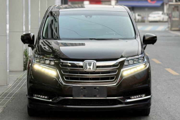 Used Honda Elysion 2019 2.0L Hybrid Luxury Edition Exterior 6
