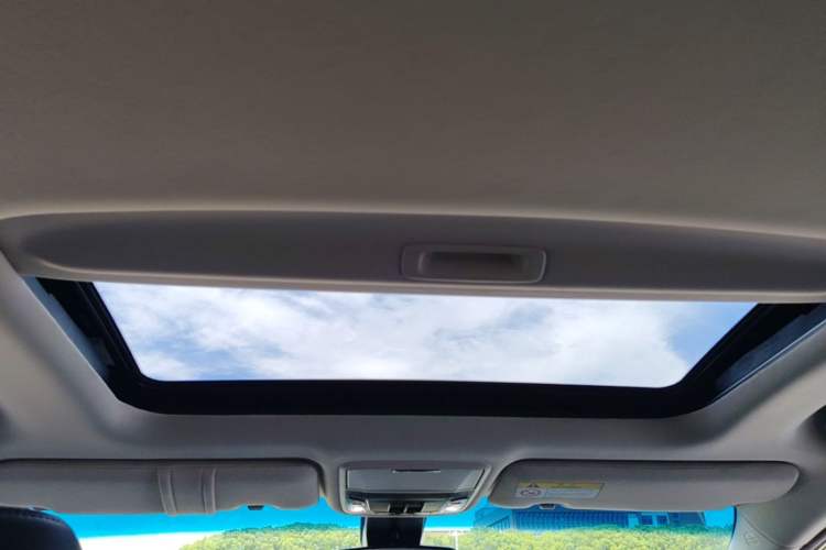 Used Honda Elysion 2019 2.0L Hybrid Luxury Edition Headliner
