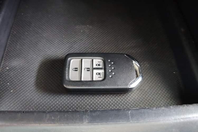 Used Honda Elysion 2019 2.0L Hybrid Luxury Edition Interior 1