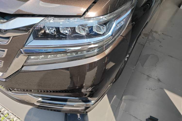 Used Honda Elysion 2019 2.0L Hybrid Luxury Edition Left Front Headlight