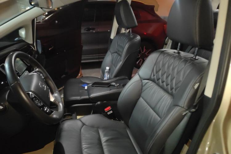Used Honda Elysion 2019 2.0L Hybrid Luxury Edition Left Front Seat