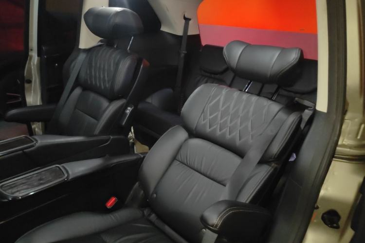 Used Honda Elysion 2019 2.0L Hybrid Luxury Edition Left Rear Seat