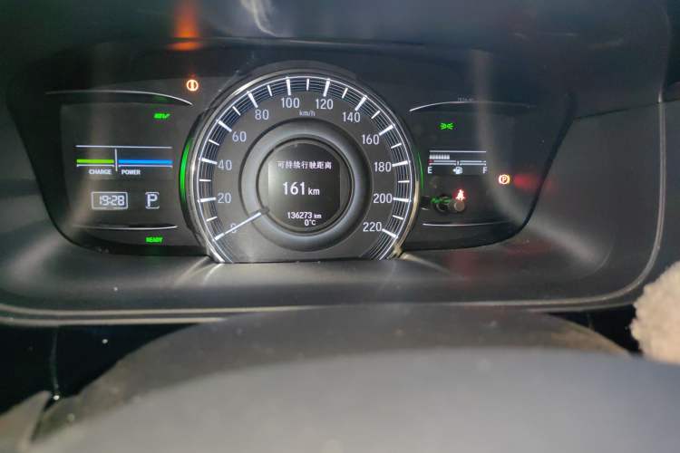 Used Honda Elysion 2019 2.0L Hybrid Luxury Edition Odometer Close Up