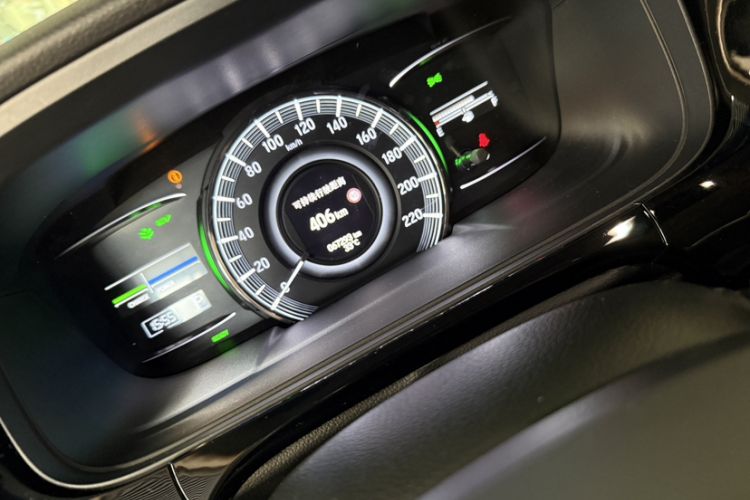 Used Honda Elysion 2019 2.0L Hybrid Luxury Edition Odometer Close Up
