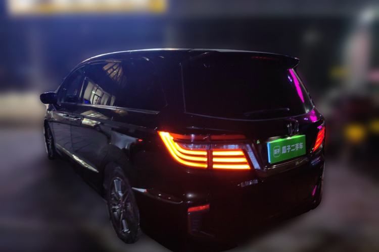 Used Honda Elysion 2019 2.0L Hybrid Luxury Edition Rear Left 45 Deg