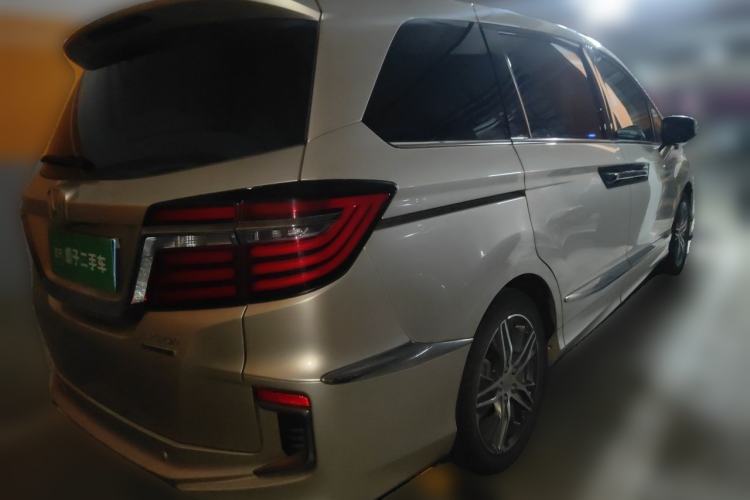 Used Honda Elysion 2019 2.0L Hybrid Luxury Edition Rear Right 45 Deg
