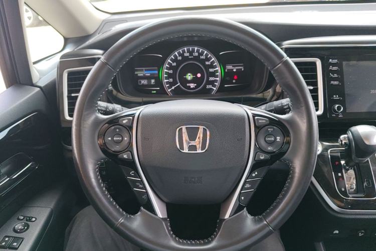 Used Honda Elysion 2019 2.0L Hybrid Luxury Edition Steering Wheel