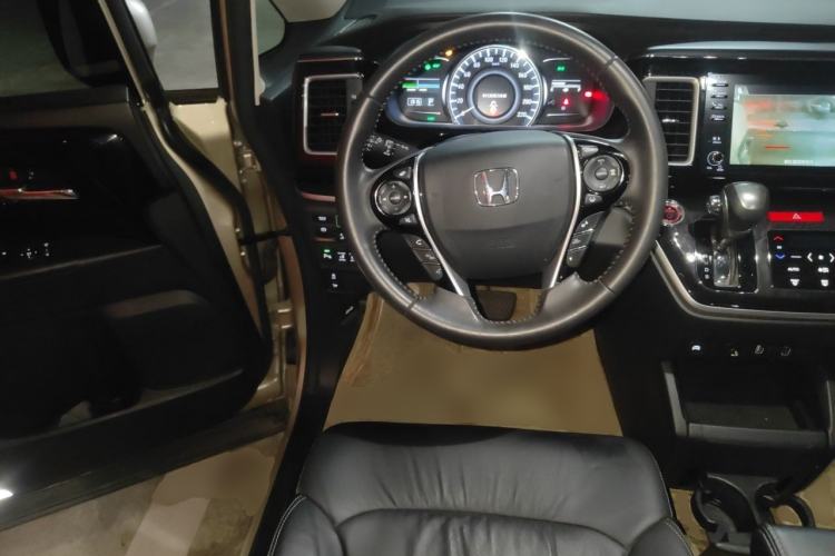 Used Honda Elysion 2019 2.0L Hybrid Luxury Edition Steering Wheel