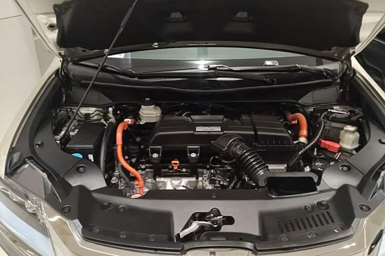 Used Honda Elysion 2019 2.0L Hybrid Luxury Edition Engine Bay