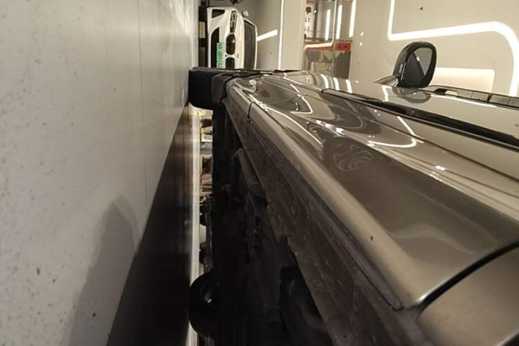 Used Honda Elysion 2019 2.0L Hybrid Luxury Edition Left Side Sill