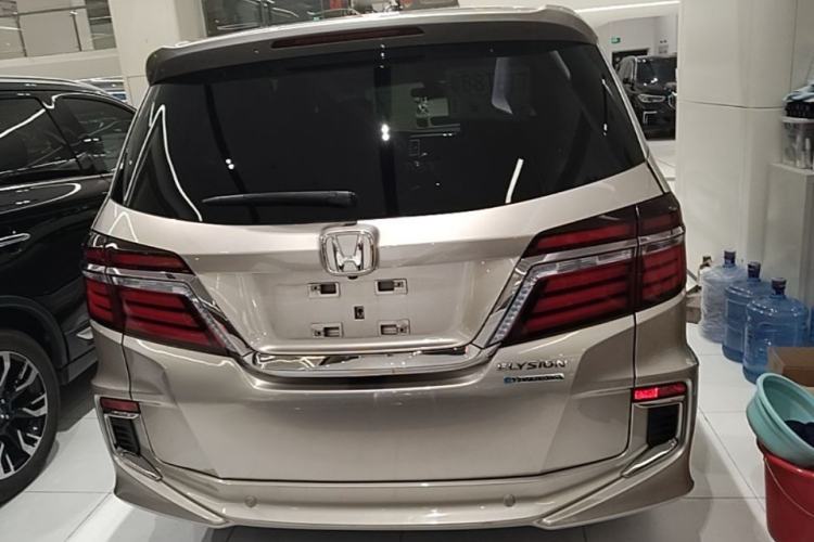 Used Honda Elysion 2019 2.0L Hybrid Luxury Edition Rear