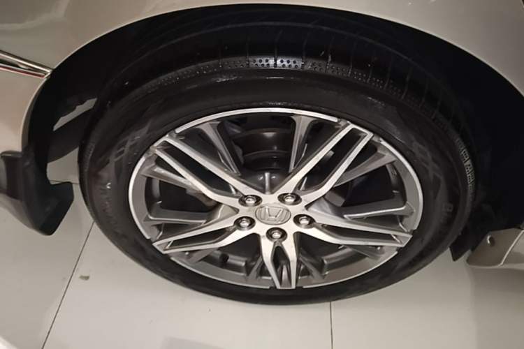 Used Honda Elysion 2019 2.0L Hybrid Luxury Edition Right Rear Wheel Hub