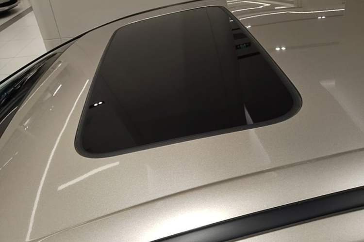 Used Honda Elysion 2019 2.0L Hybrid Luxury Edition Roof