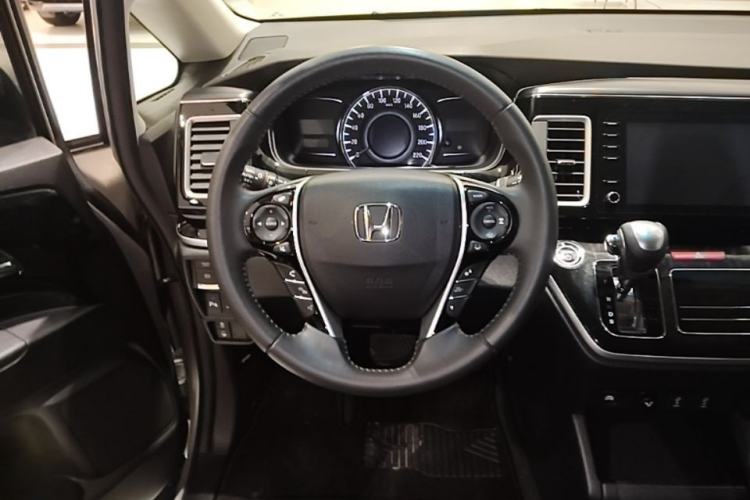 Used Honda Elysion 2019 2.0L Hybrid Luxury Edition Steering Wheel