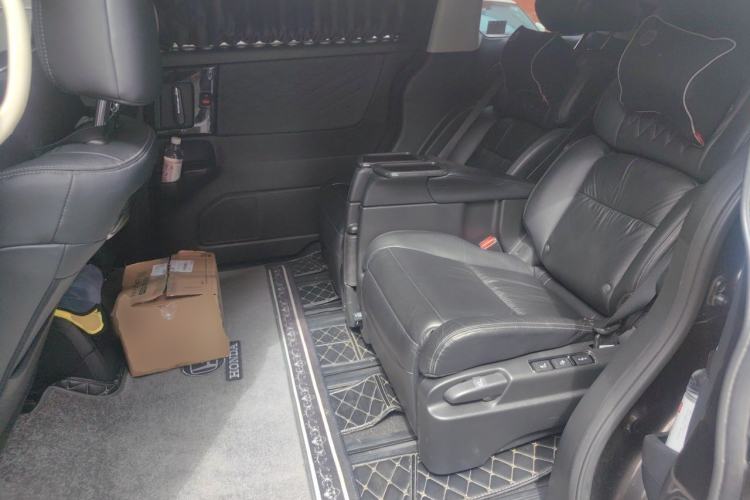 Used Honda Elysion 2019 2.0L Hybrid Luxury Edition Left Rear Seat