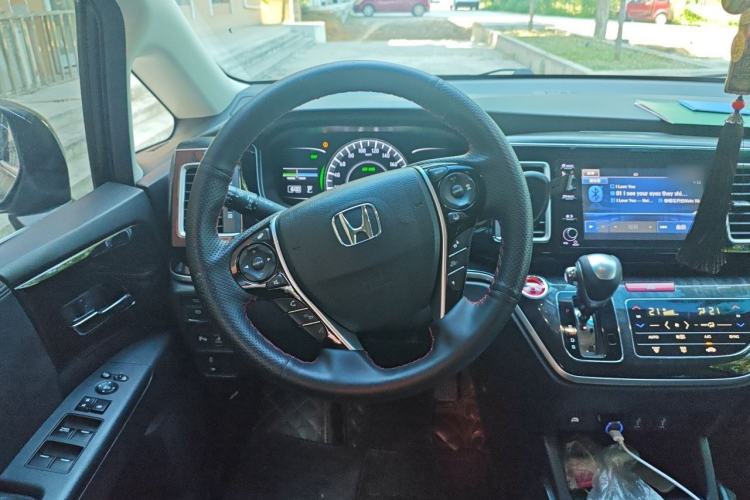 Used Honda Elysion 2019 2.0L Hybrid Luxury Edition Steering Wheel
