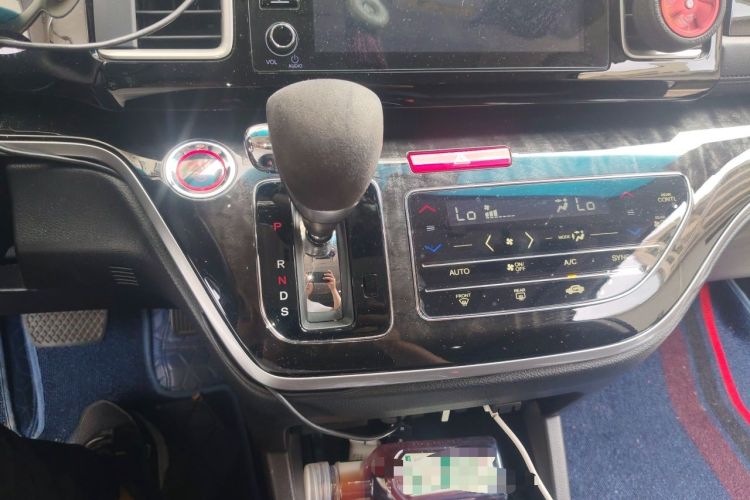 Used Honda Elysion 2019 2.0L Hybrid Luxury Edition Gear Lever