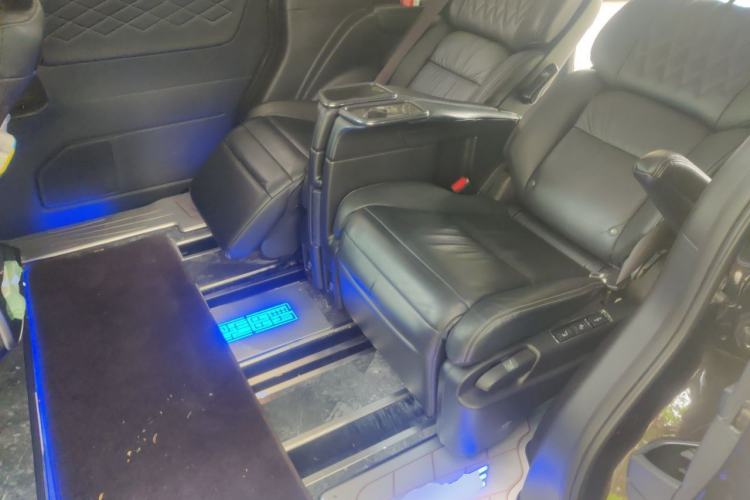 Used Honda Elysion 2019 2.0L Hybrid Luxury Edition Left Rear Seat