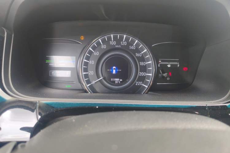 Used Honda Elysion 2019 2.0L Hybrid Luxury Edition Odometer Close Up