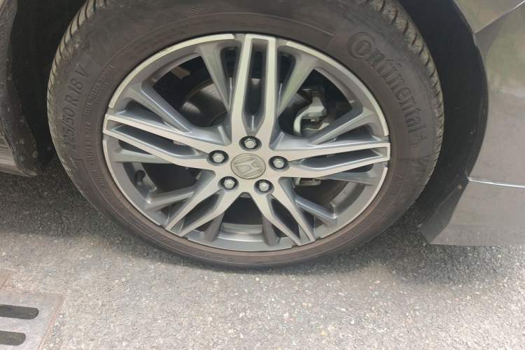 Used Honda Elysion 2019 2.0L Hybrid Luxury Edition Right Front Wheel Hub