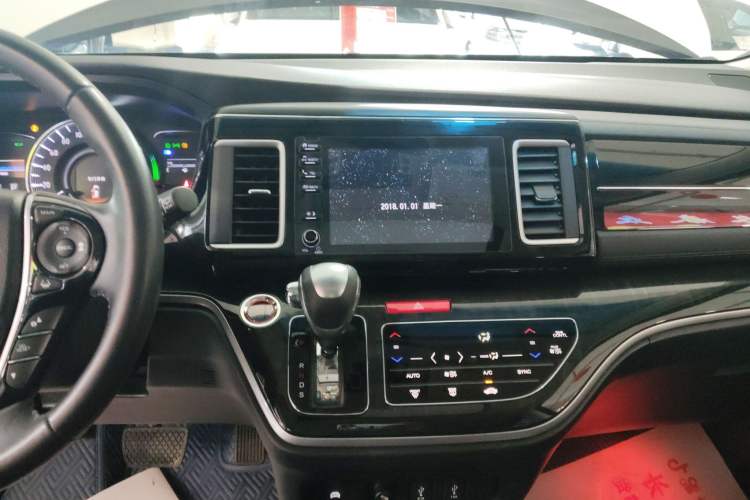 Used Honda Elysion 2019 2.0L Hybrid Luxury Edition Audio And AC Panel