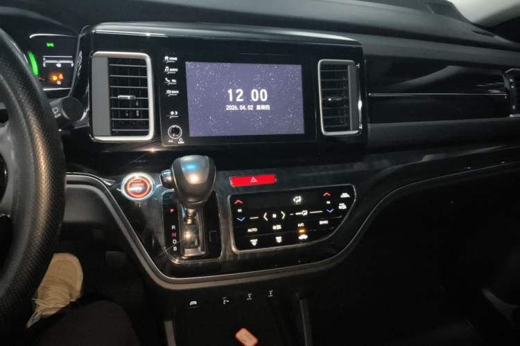 Used Honda Elysion 2019 2.0L Hybrid Luxury Edition Audio And AC Panel