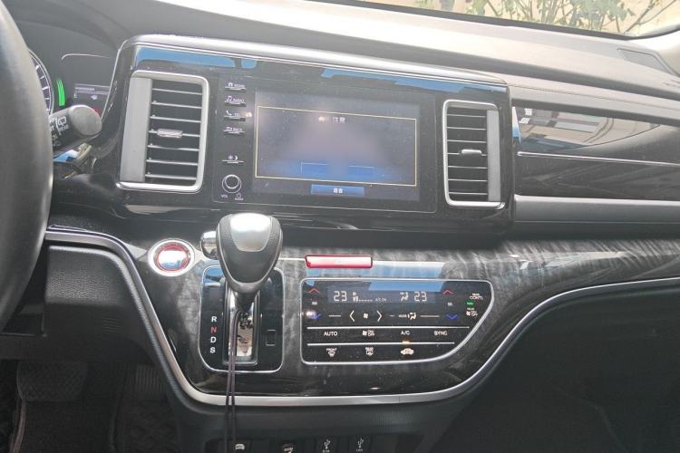 Used Honda Elysion 2019 2.0L Hybrid Luxury Edition Audio And AC Panel