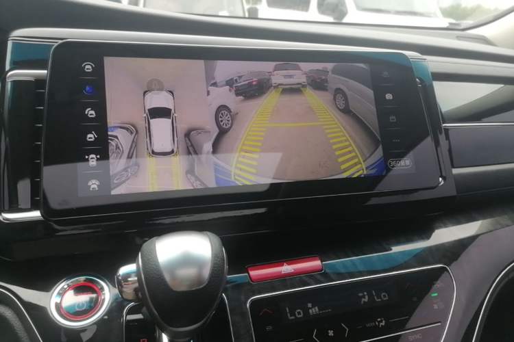 Used Honda Elysion 2019 2.0L Hybrid Supreme Edition Audio And AC Panel