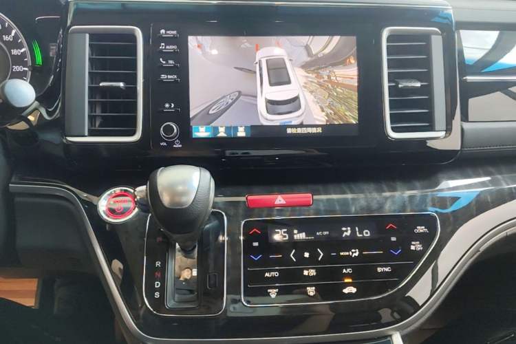 Used Honda Elysion 2019 2.0L Hybrid Luxury Edition Audio And AC Panel