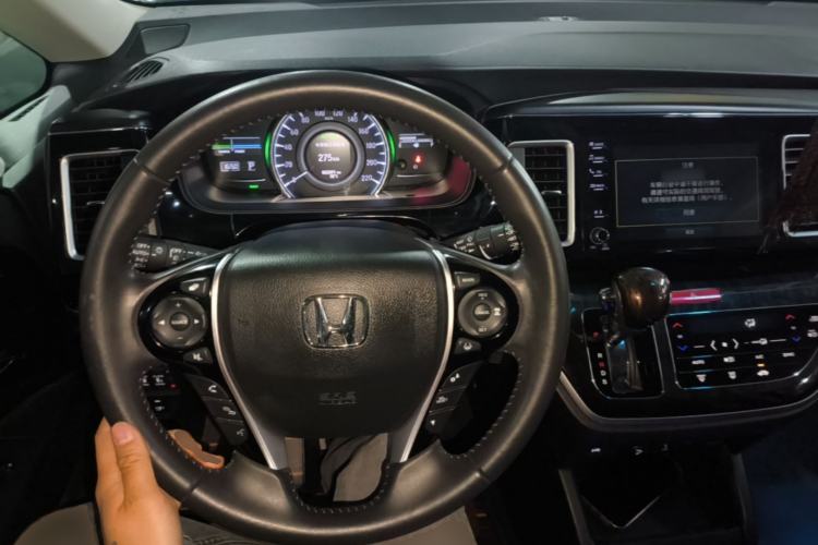 Used Honda Elysion 2019 2.0L Hybrid Luxury Edition Center Console