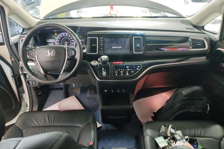 Used Honda Elysion 2019 2.0L Hybrid Luxury Edition Center Console
